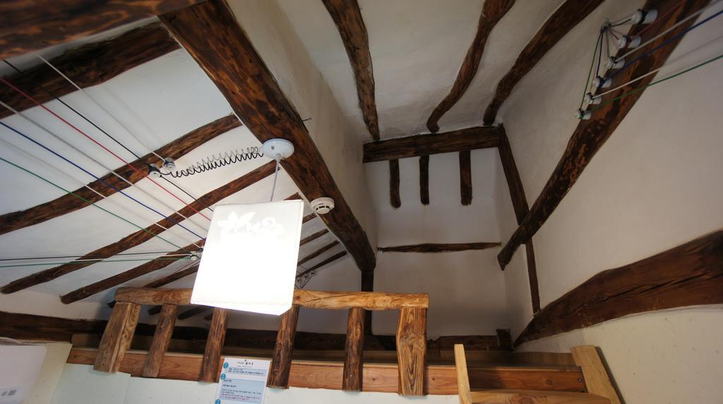 1928 Suimmaru Hanok Guesthouse Jeonju Δωμάτιο φωτογραφία