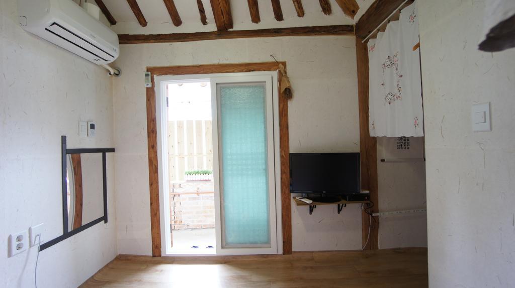 1928 Suimmaru Hanok Guesthouse Jeonju Δωμάτιο φωτογραφία